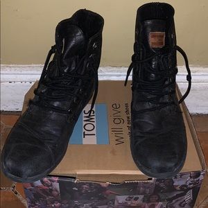 Men’s vintage TOMS